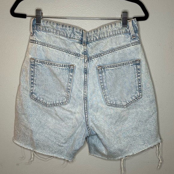 H&M High Rise Dad Bermuda Shorts in Light Wash - Picture 7 of 7